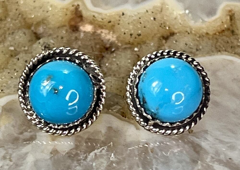 Navajo Kingman Turquoise Sterling Silver Oval Stud Earrings 925 Handmade NEW
